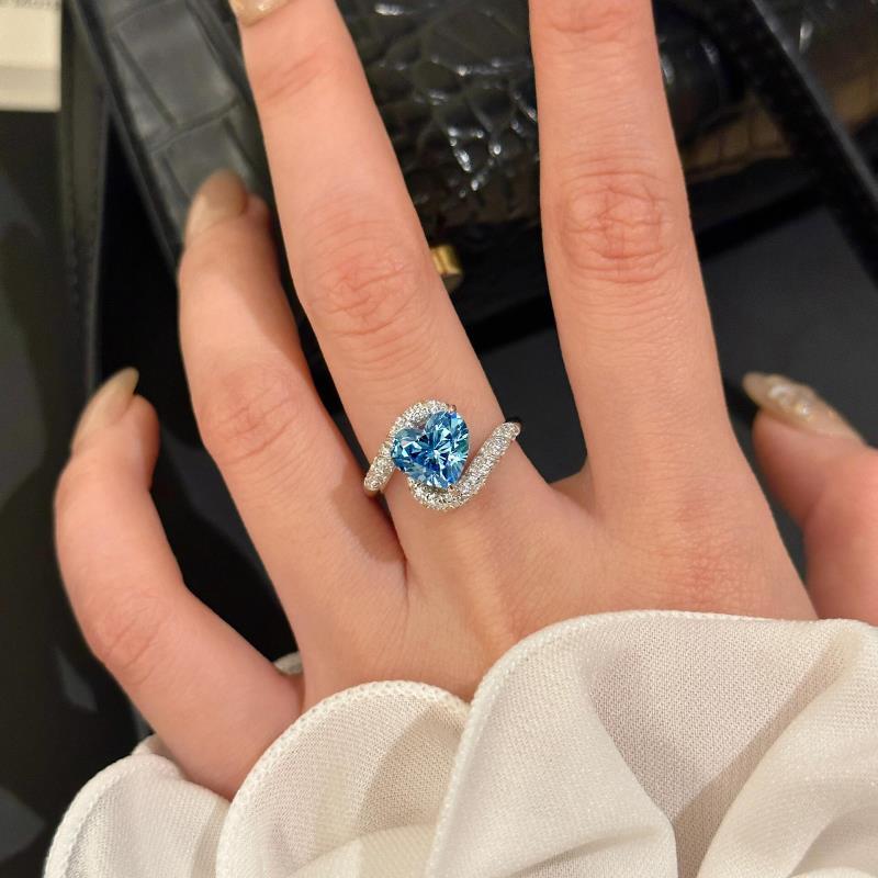 Heart shaped  Zircon diamond ring