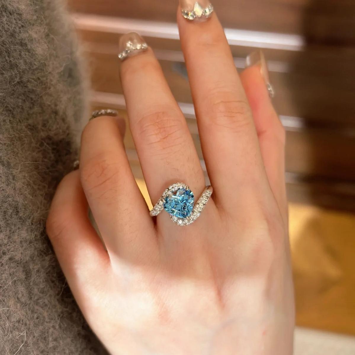 Heart shaped  Zircon diamond ring