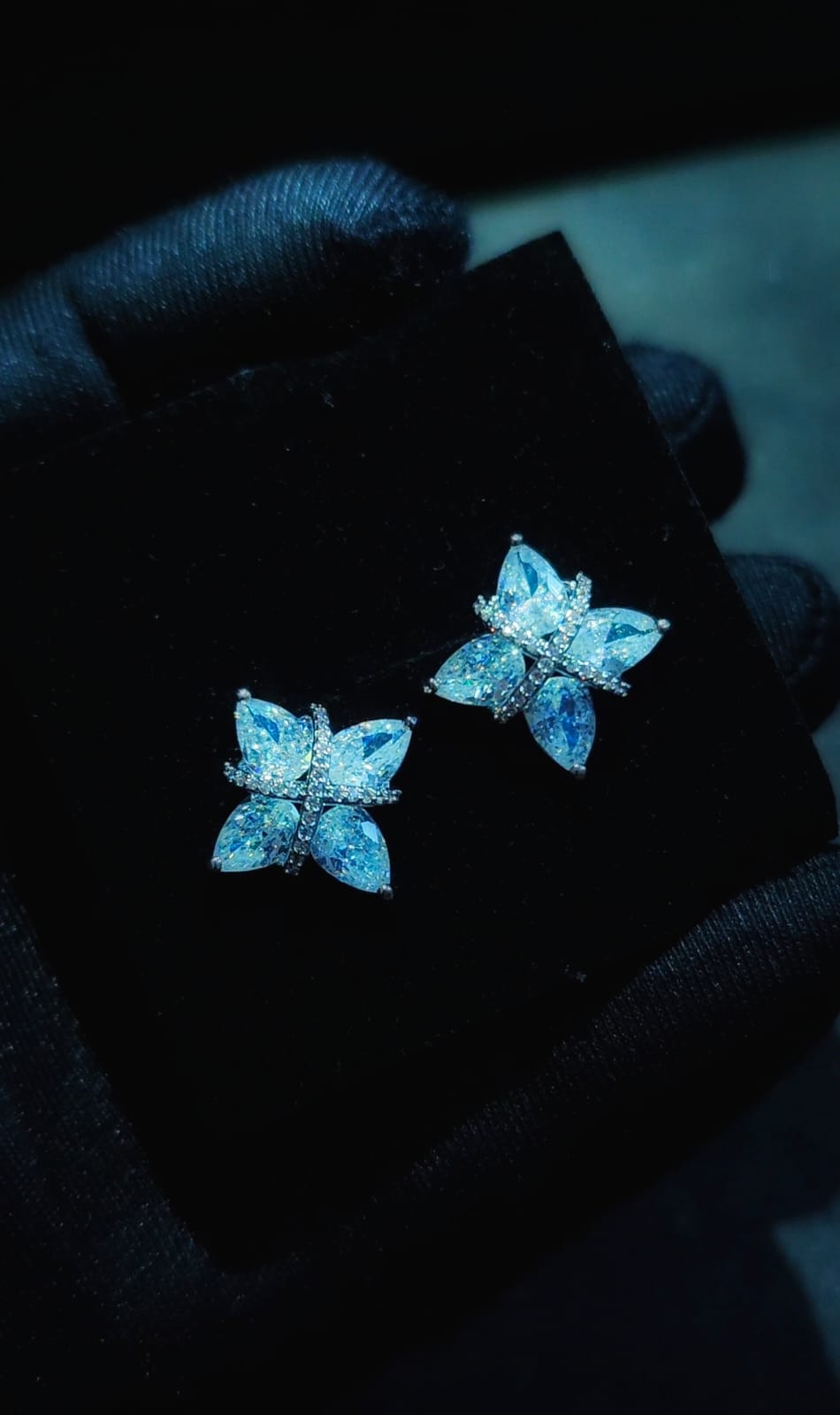 Ice-Crust Diamond Earrings