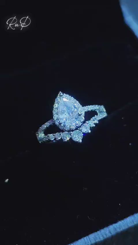 Tear drop diamond ring (Adjustable)